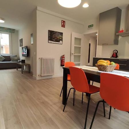 Larraina By Clabao Appartement Pamplona Buitenkant foto