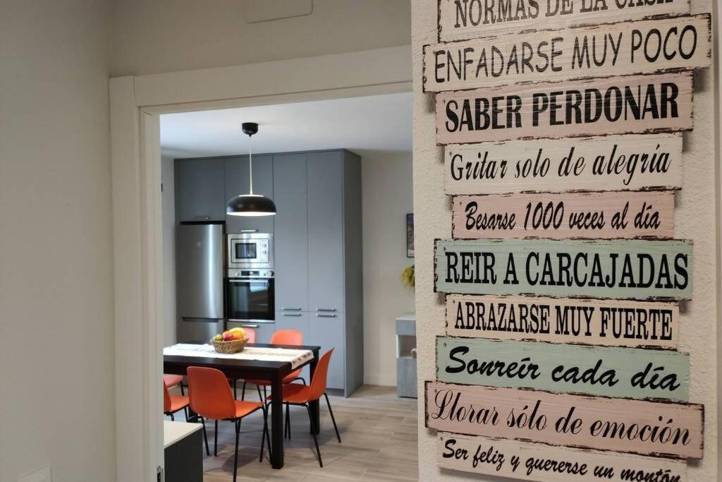 Larraina By Clabao Appartement Pamplona Buitenkant foto